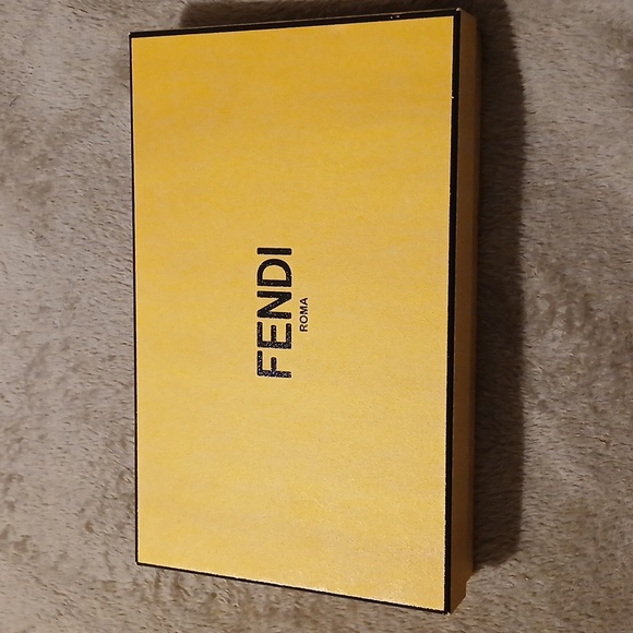 💯% Authentic FENDI Wallet - Picture 8 of 8